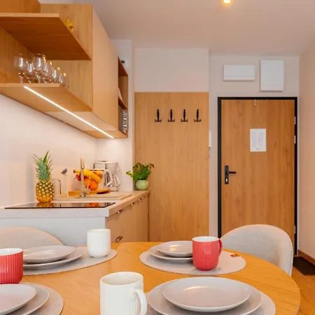 아파트 Daj Sobie Spokoj Belle View 스클라르스카포렘바